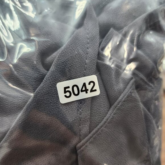 Womens Gray Dainty Hooligan Wrap Front Cami Tank Top V Neck Size L - Picture 13 of 13